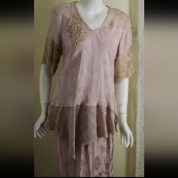 Gorgeous Spencer Alexis Rose Colored  2 piece dress - Picture 6 of 6